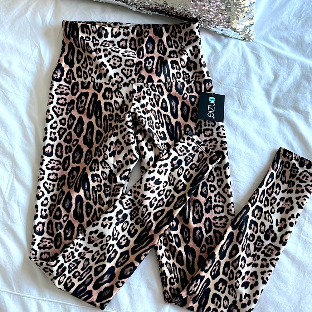 ONZIE brand new Leopard Leggings